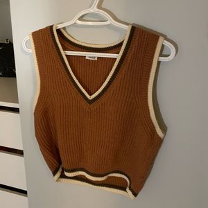 Medium garage sweater vest